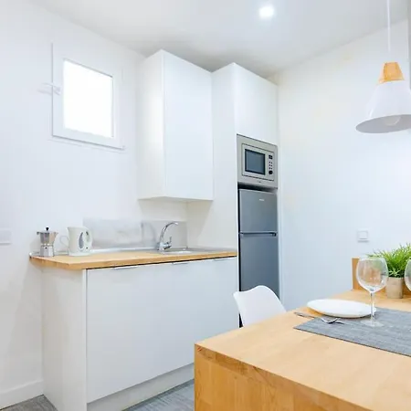 Cerca De Plaza Tirso De Molina Appartement Madrid Buitenkant foto