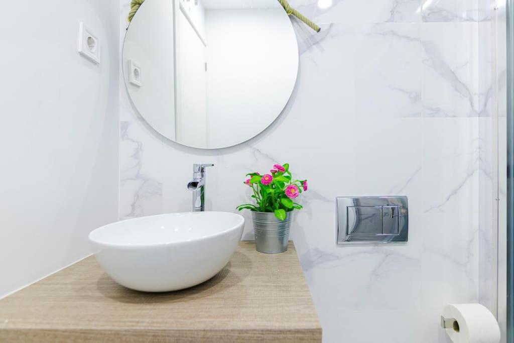 Cerca De Plaza Tirso De Molina Appartement Madrid